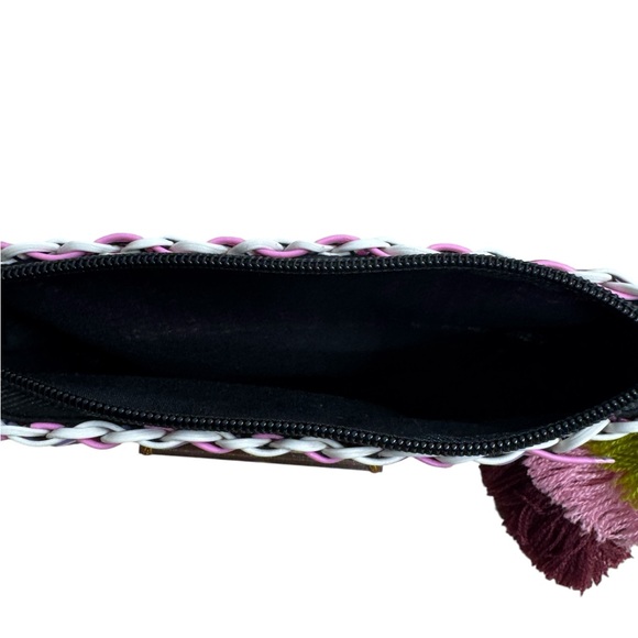 Squeeze De Citron Lemon Drop Pink Lavender Woven Recycled Plastic Clutch - Picture 7 of 7